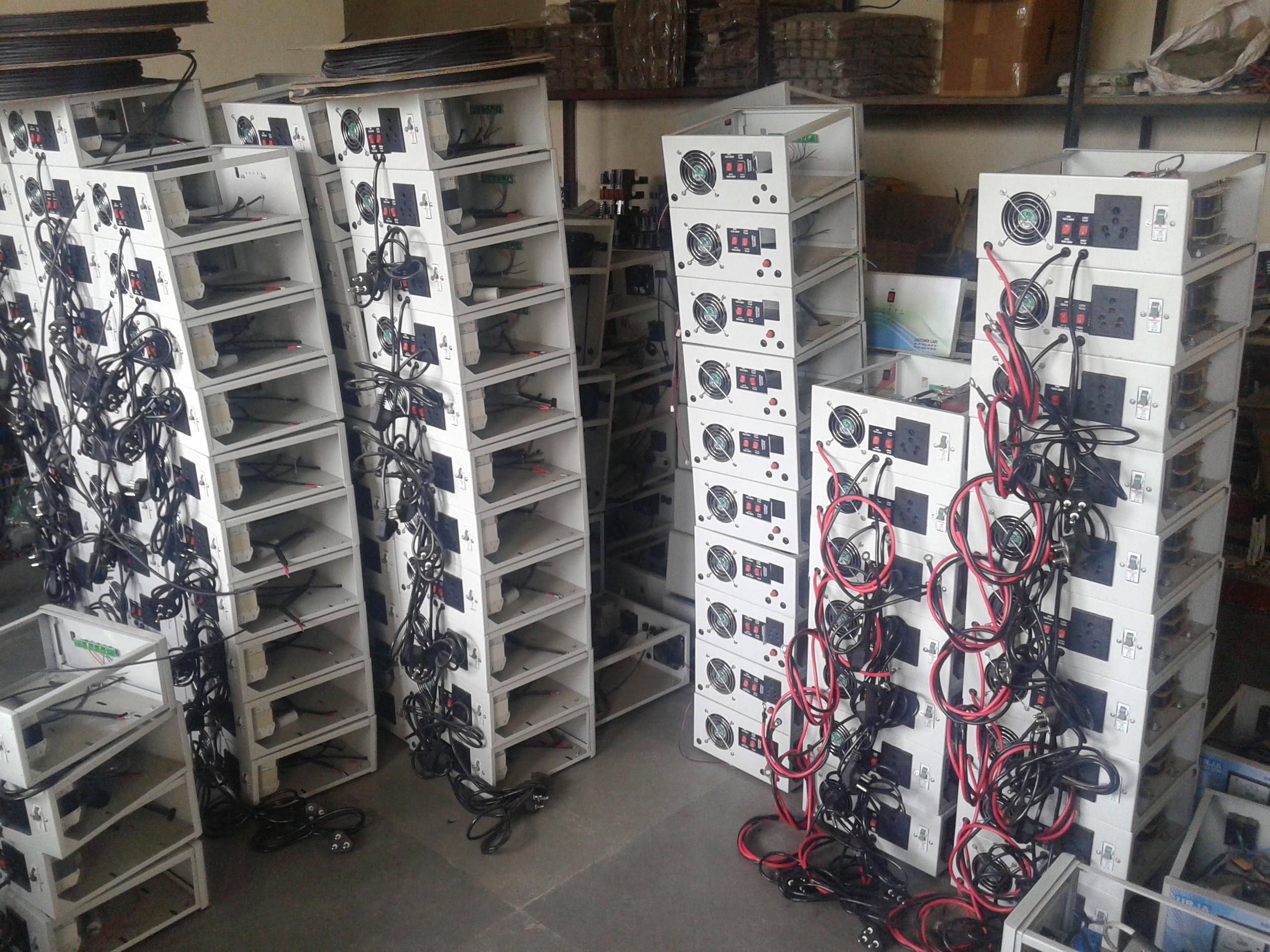 Power inverter stack - high-efficiency DC to AC conversion systems - Home Inverter UPS System