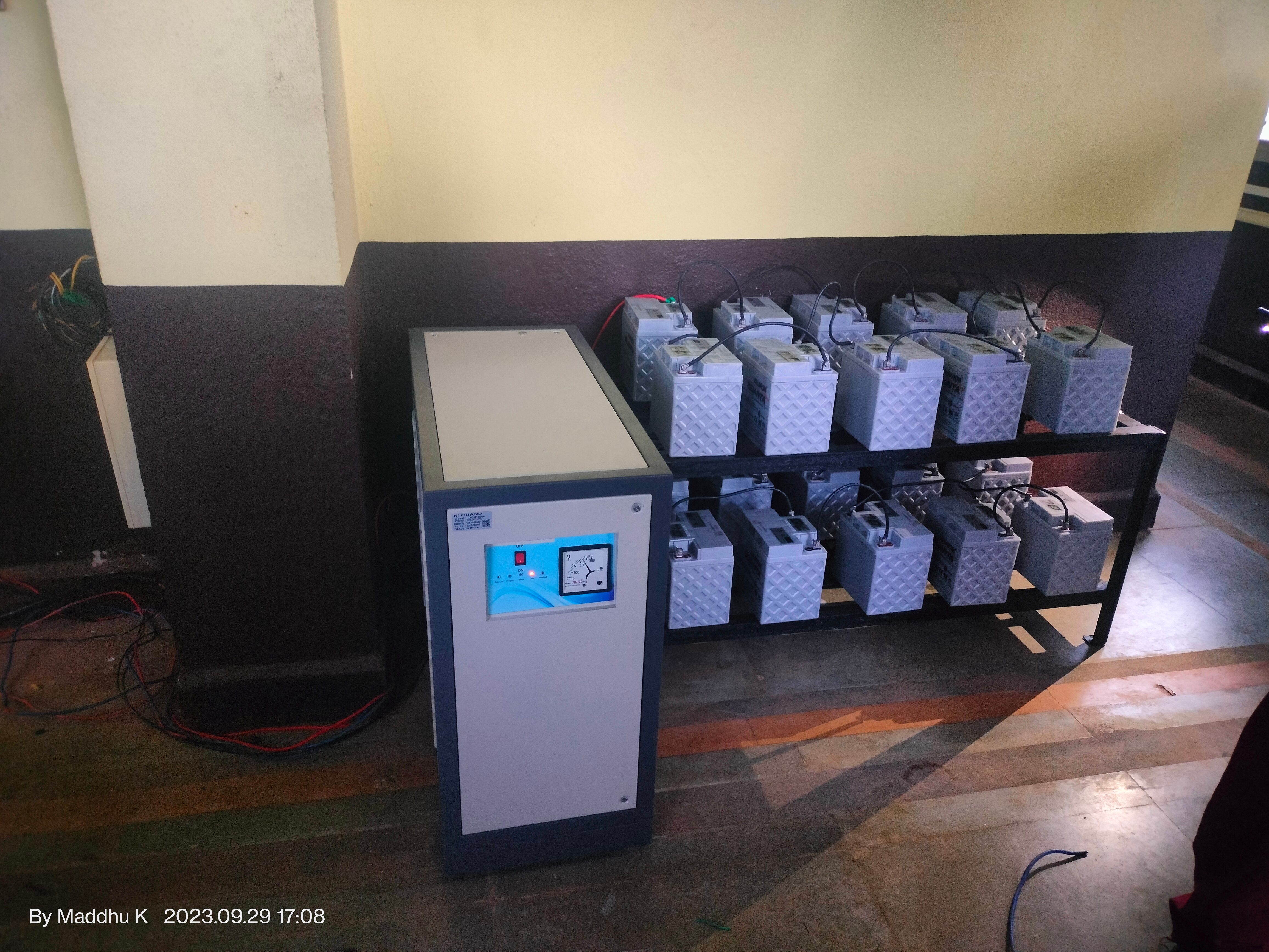 Large UPS installation - enterprise-grade power backup infrastructure - Home Inverter UPS System